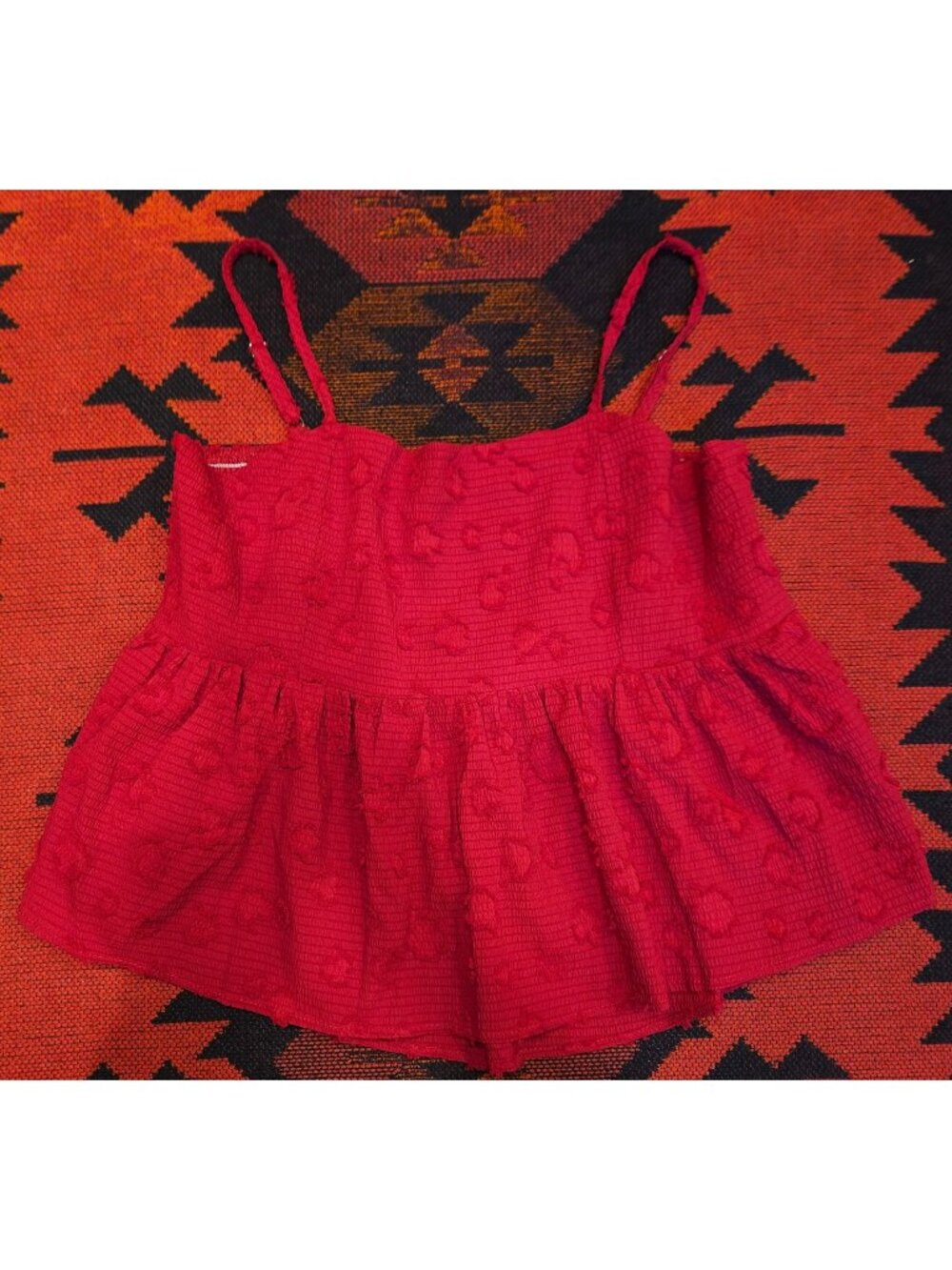 Red Textured Sleeveless XL Top With Ruffled Hem & Adjustable Straps